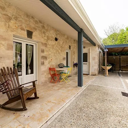 Chez Marie Et Franck Ferienhaus *